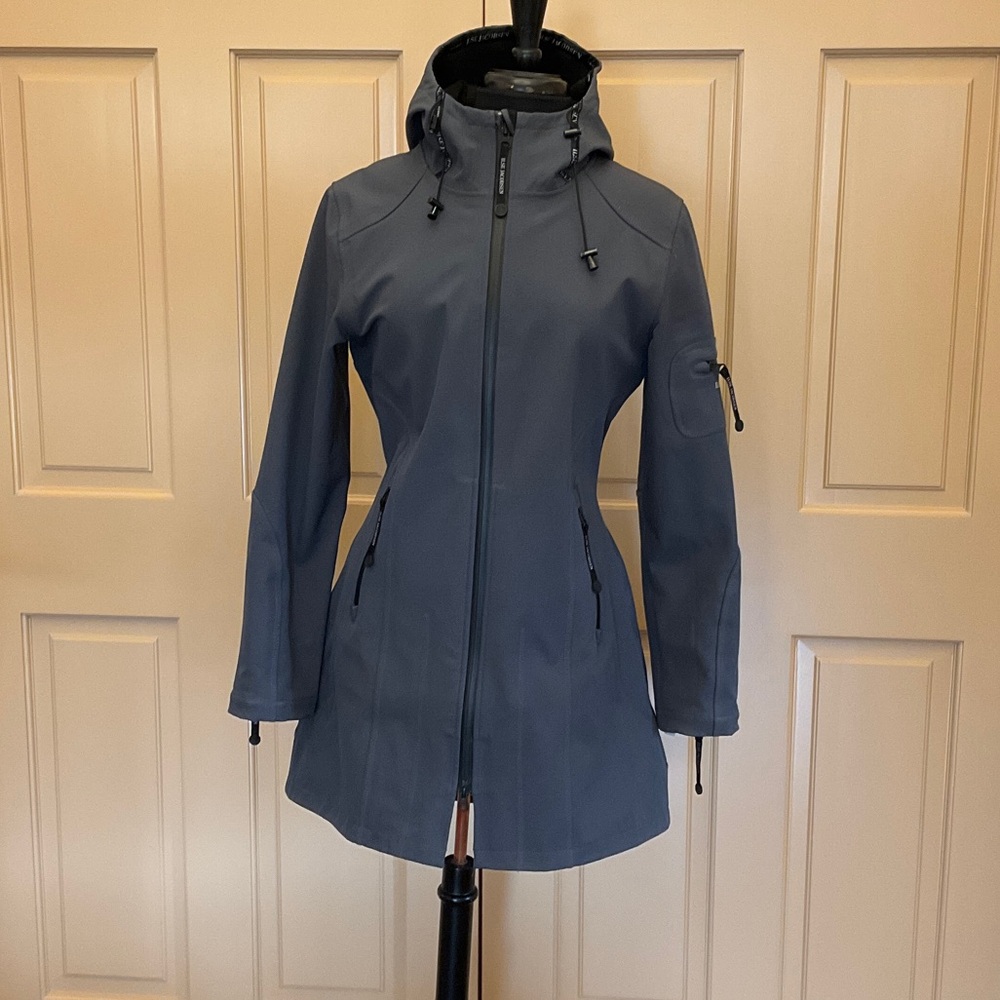 Ilse Jacobson rain jacket